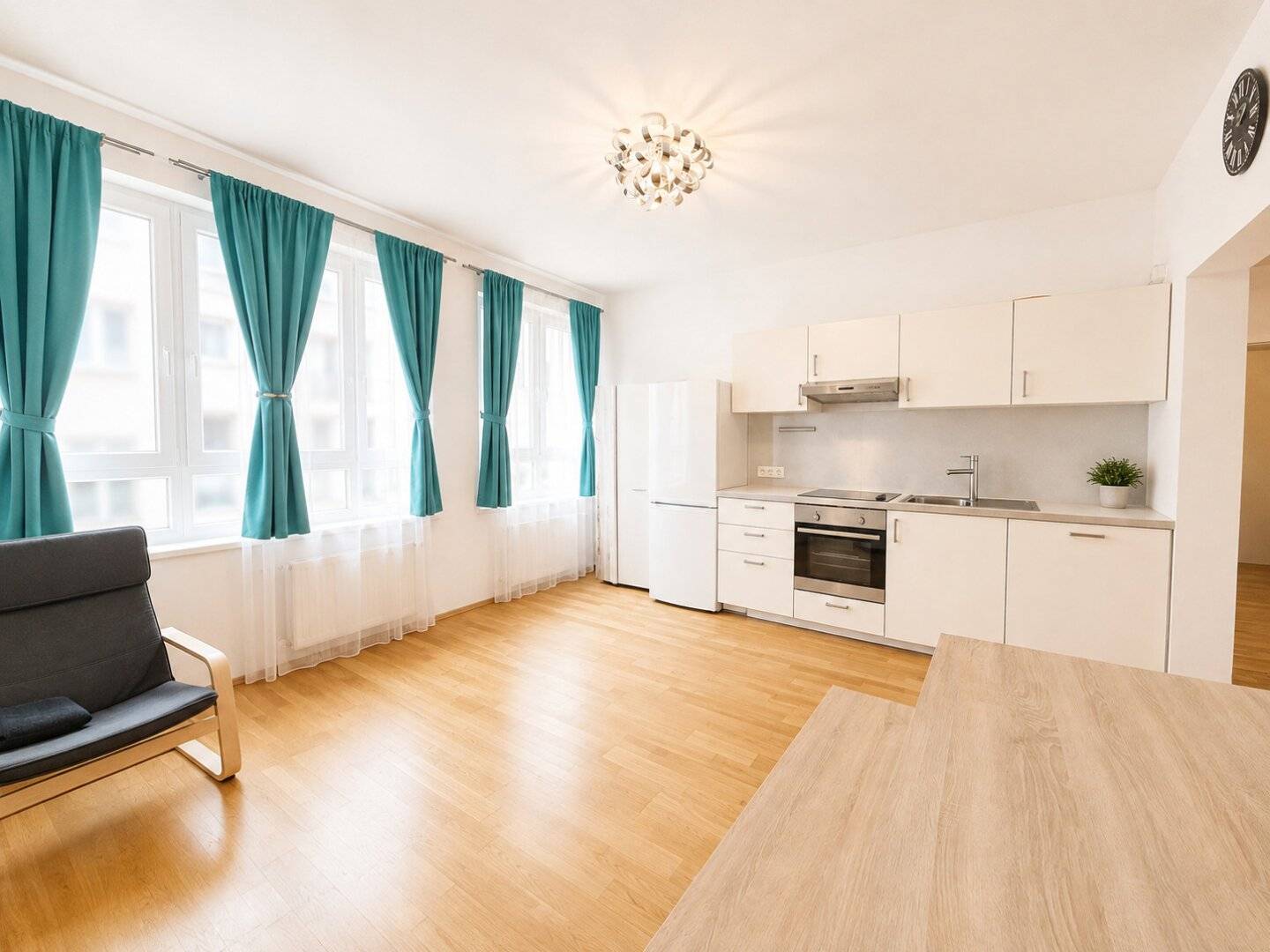 COZY CITY APARTMENT IN VILLACH - CENTRAL LIVING WITH GENEROUS LIVING FEEL!