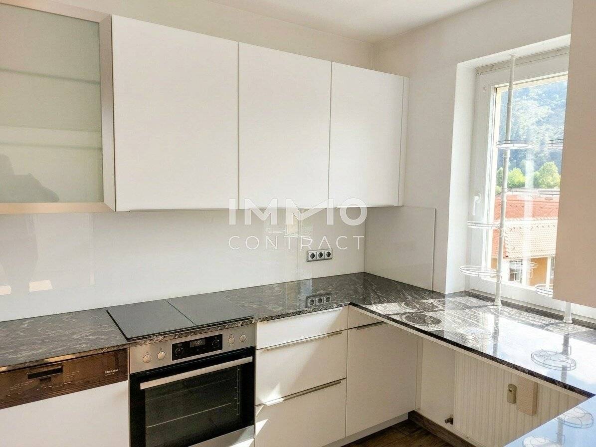 Spacious 4-room apartment with loggia and carport in St. Michael, top location around 179.000 €