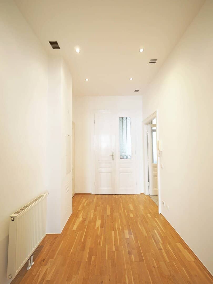 STOLLGASSE | classic 2-room period apartment near Kaiserstraße