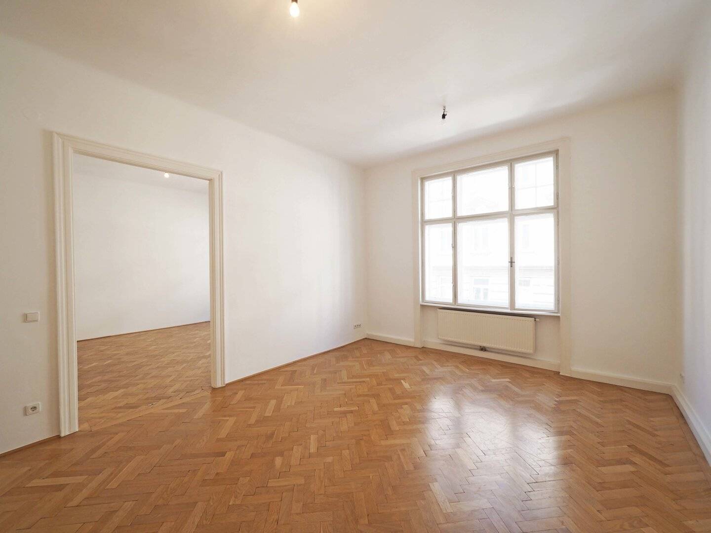 STOLLGASSE | classic 2-room period apartment near Kaiserstraße