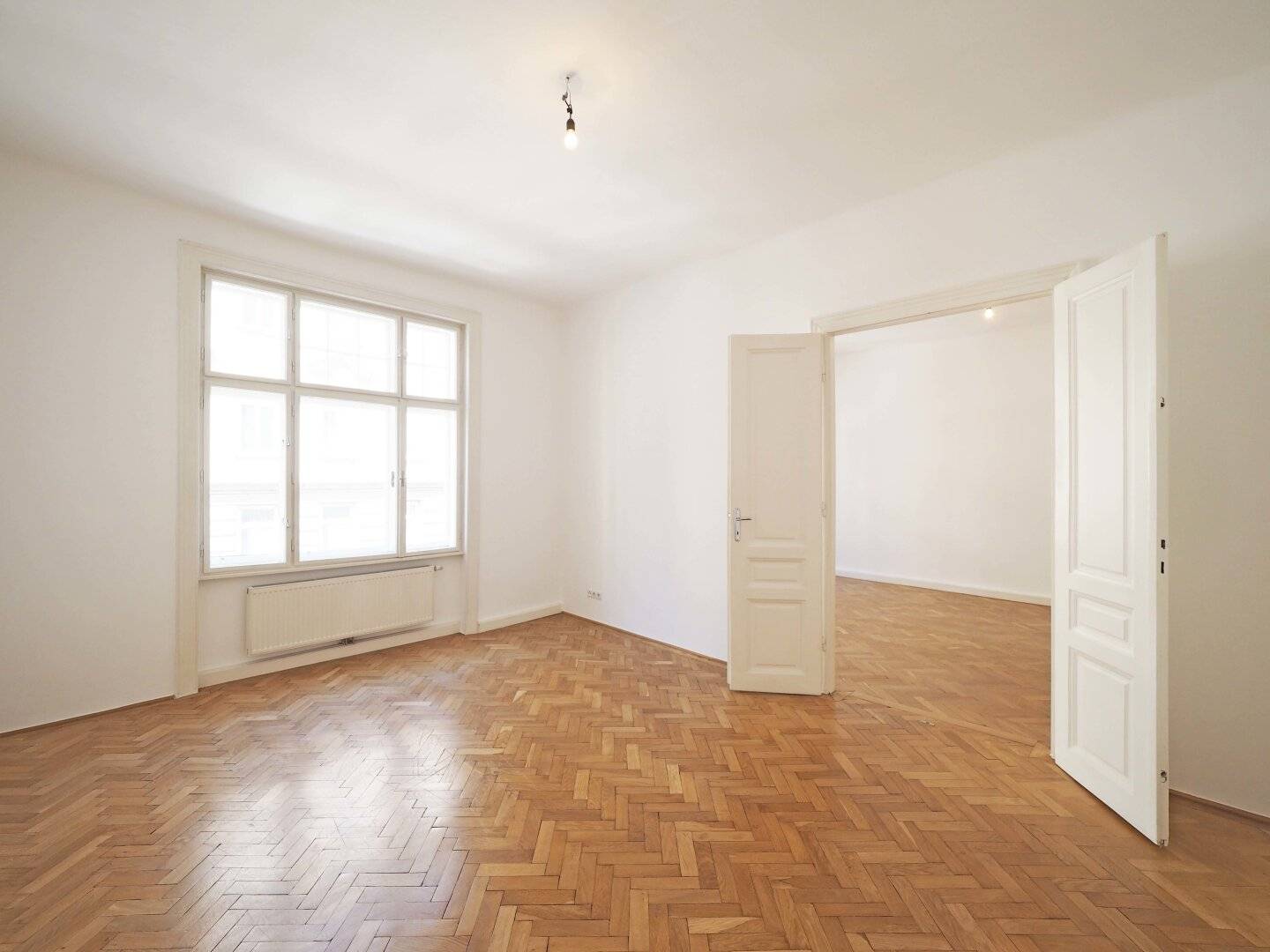 STOLLGASSE | classic 2-room period apartment near Kaiserstraße