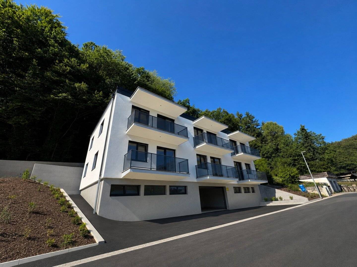 Straßgang High-quality first-occupancy apartment in a quiet location