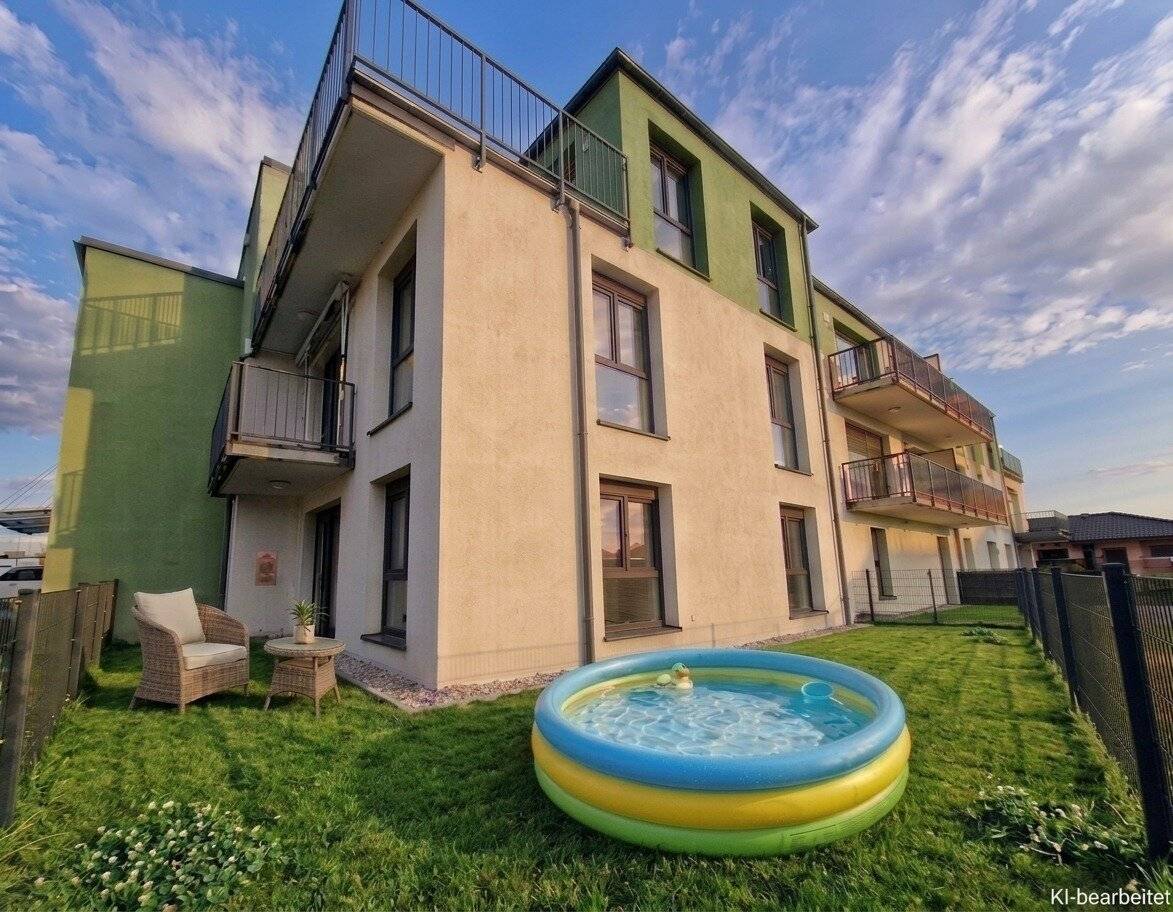 Neubau: Moderne ca. 65 m² 3-Zimmer-Wohnung mit ca. 64 m² Garten