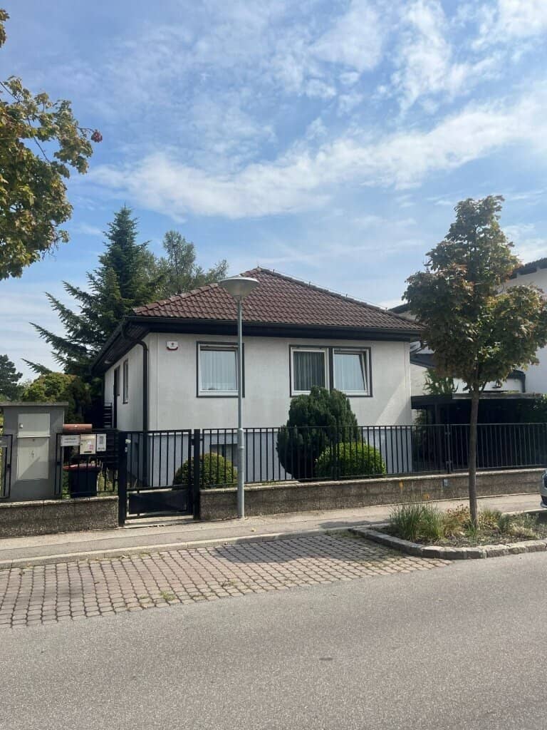 Charmantes Haus in Vösendorf mit Garten, Terrasse, Carport – 499.000 €!