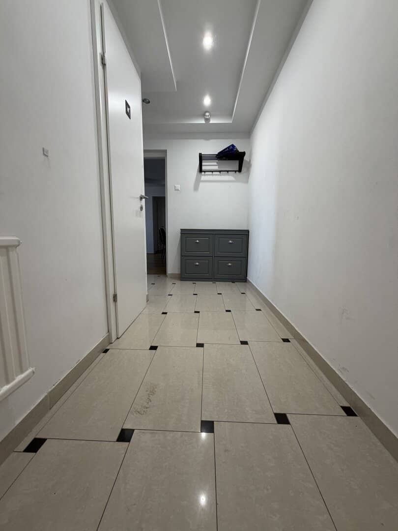 Charming 3-room attic apartment with balcony, terrace &amp; garage in 1200 Vienna – €439,000