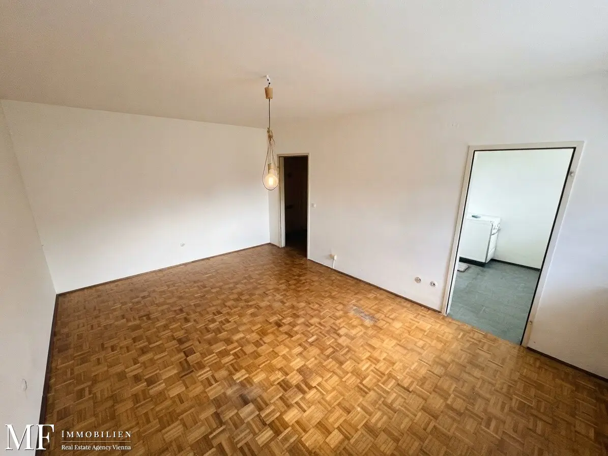 2 rooms separate in prime location