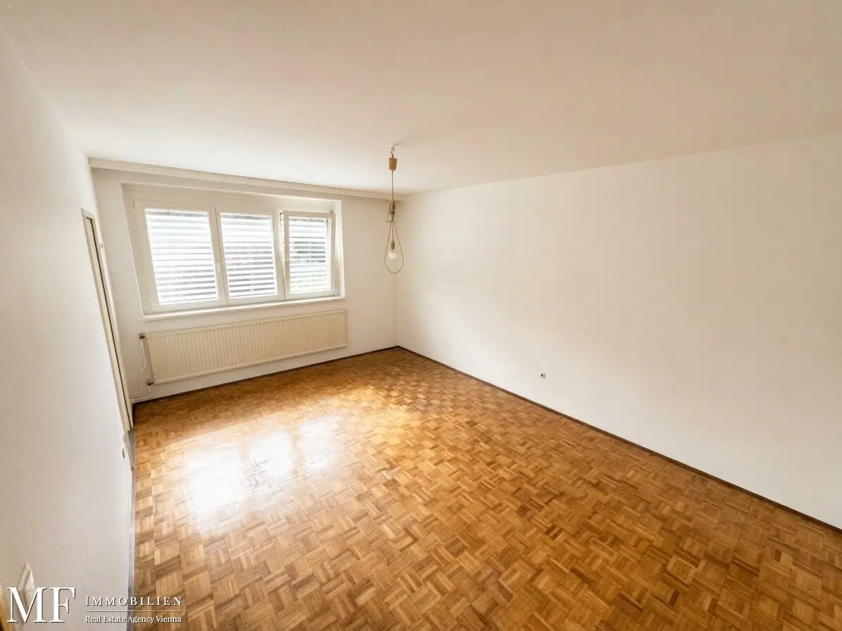 2 rooms separate in prime location