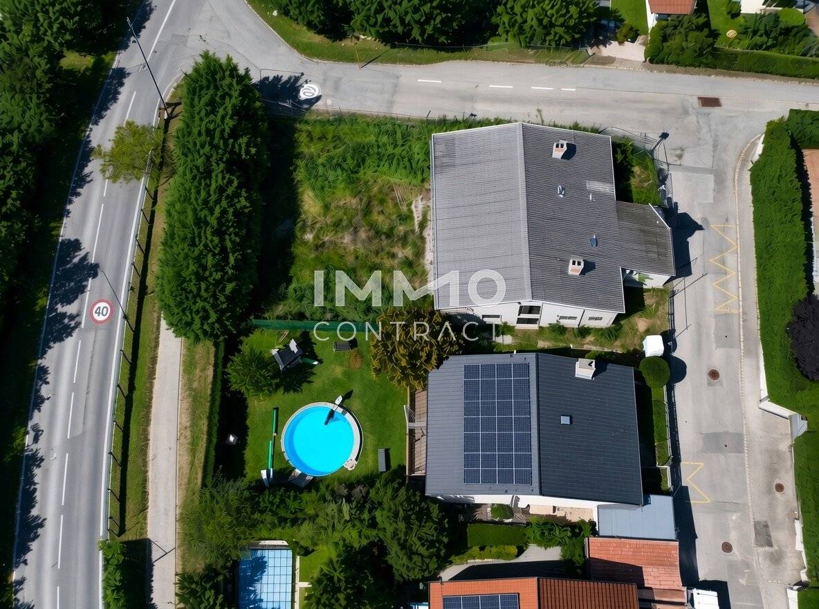 Villa am Fuße der Burg Liechtenstein I Raum für neue Ideen I Generalsanierungsbedürftiges Haus/Villa auf einem Eckgrund