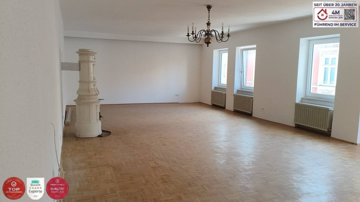 Stadtgebiet und doch im Grünen - Altbauwohnung mit historischem Charme in Waidhofen an der Thaya
