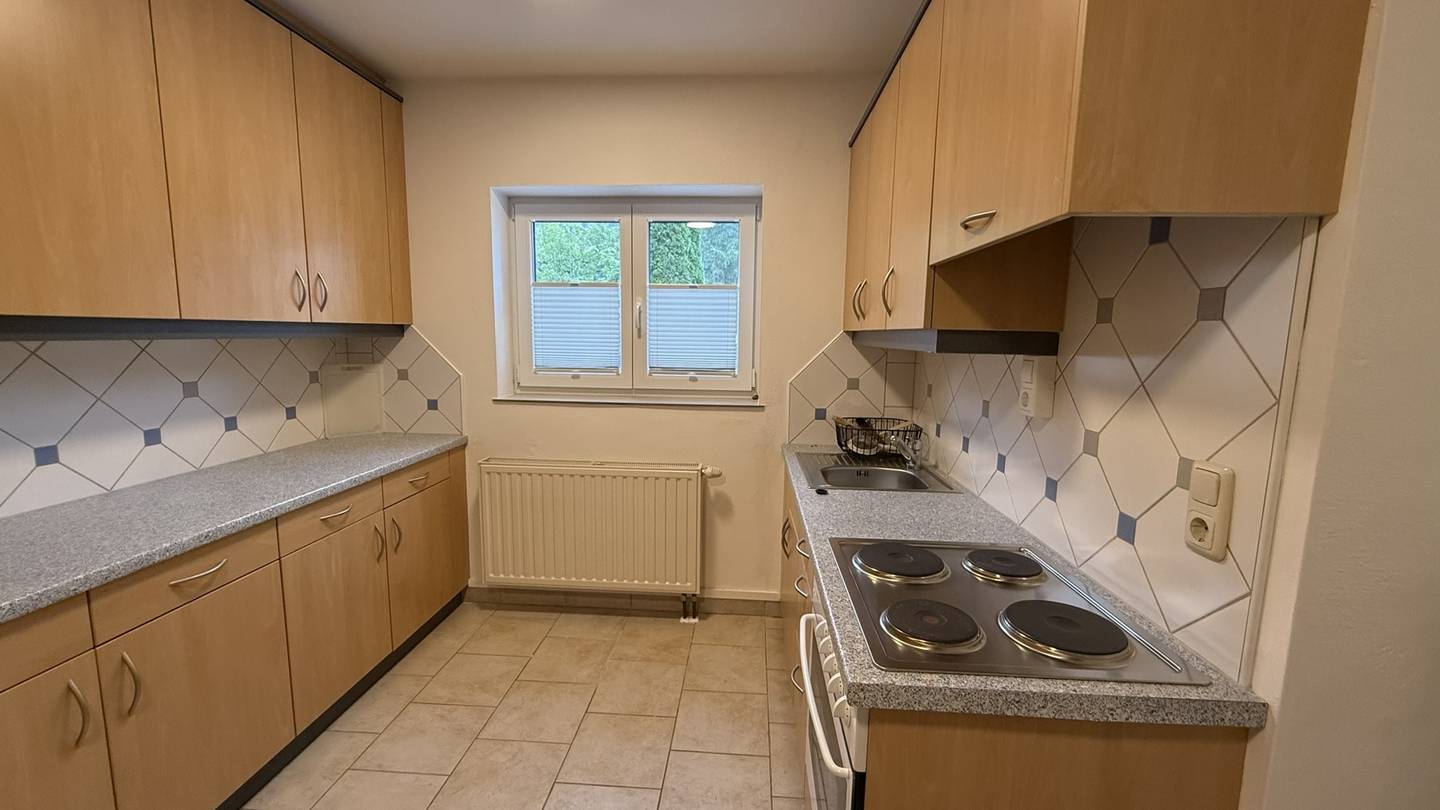 Erdgeschosswohnung with tiled stove in scenic mountain setting
