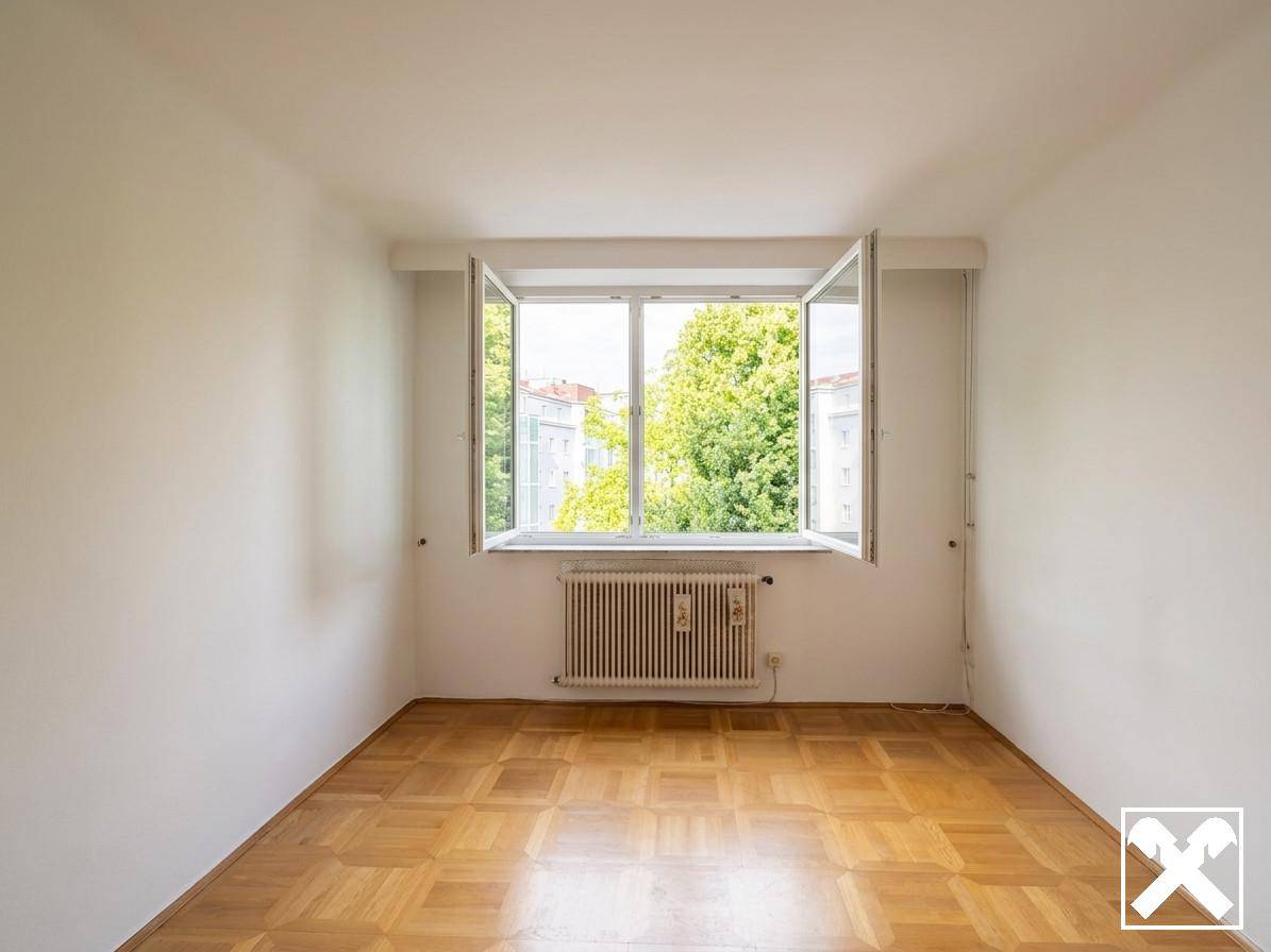 Gut geschnittene Wohnung mit Lift und U-Bahn Nähe