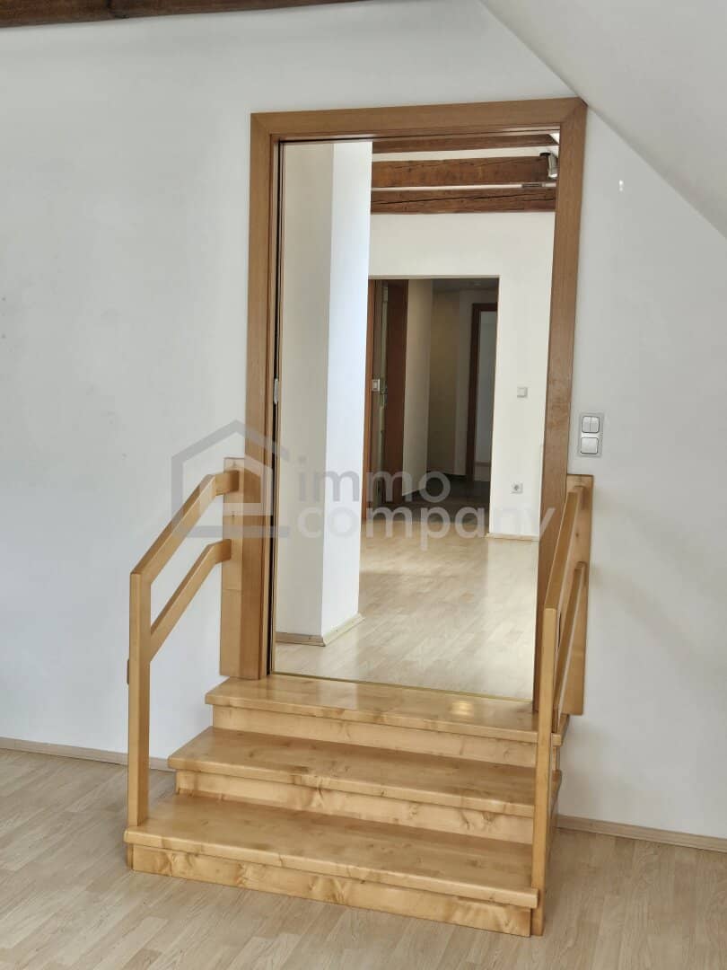 Wohnen mit Bergblick: 81 m² Dachgeschosswohnung in Siedlungslage – noch zweitwohnsitzfähig, in Admont