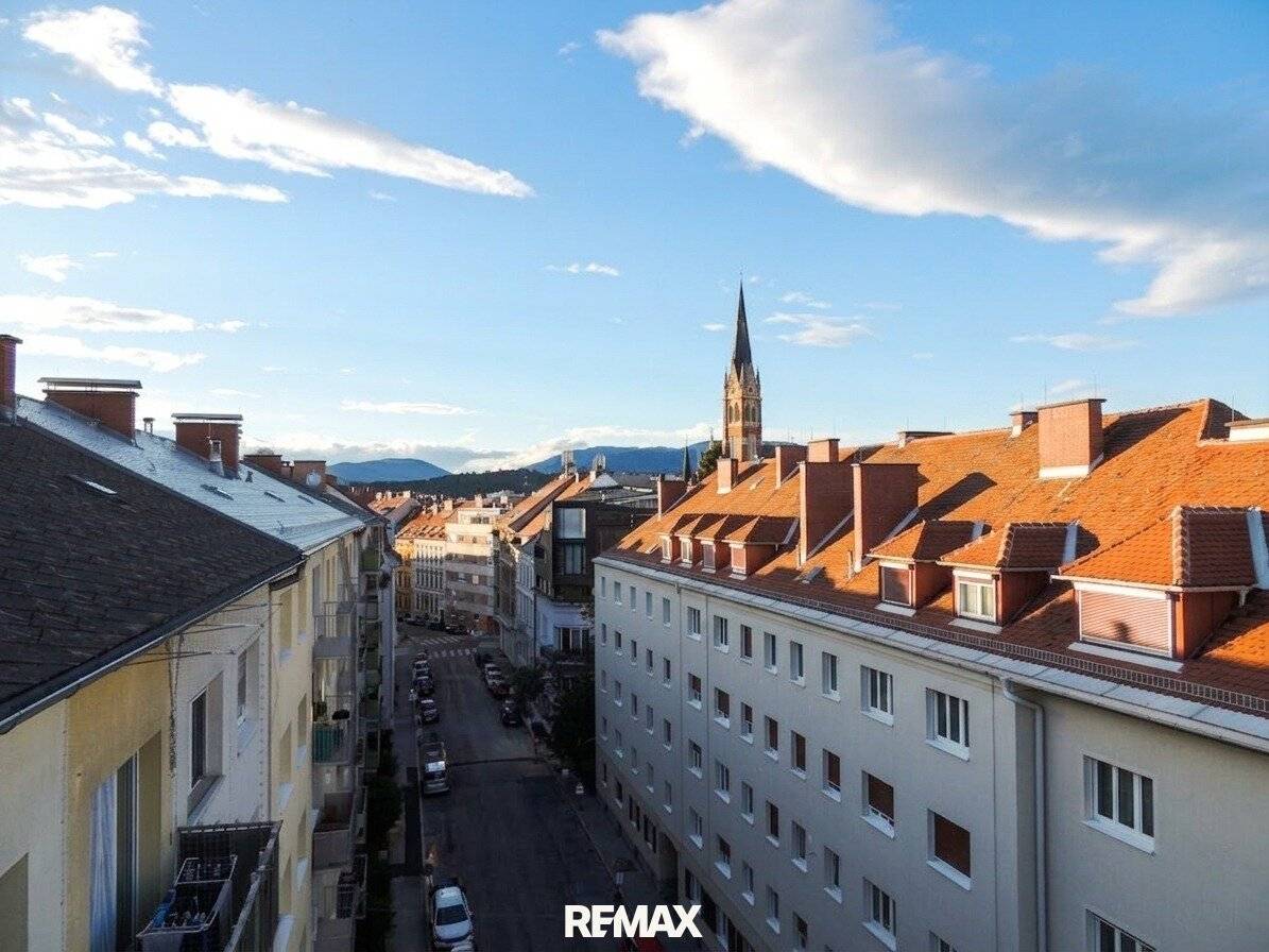 Living space with potential – Condominium in need of renovation in Graz