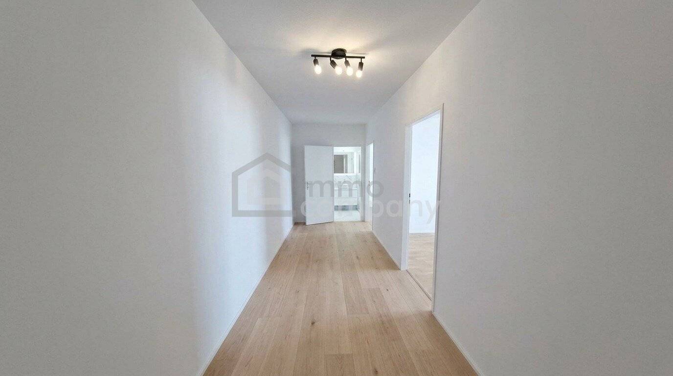 Spacious 4-room apartment, 101 m², fully renovated, 1120 Vienna
