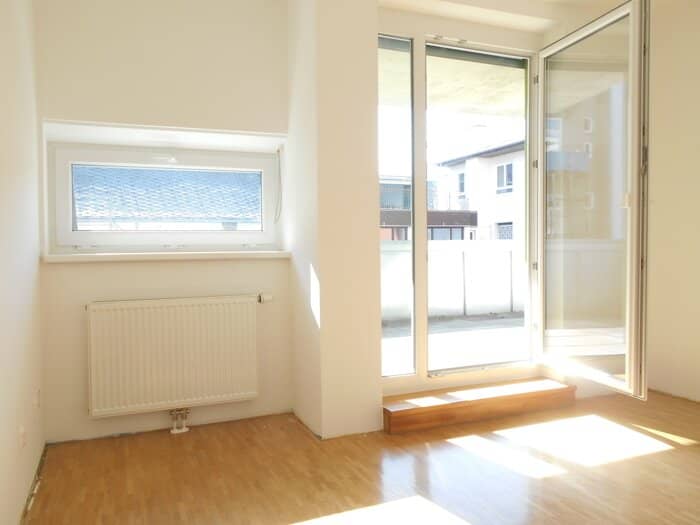 LENDPLATZ great 2-room, sunny balcony