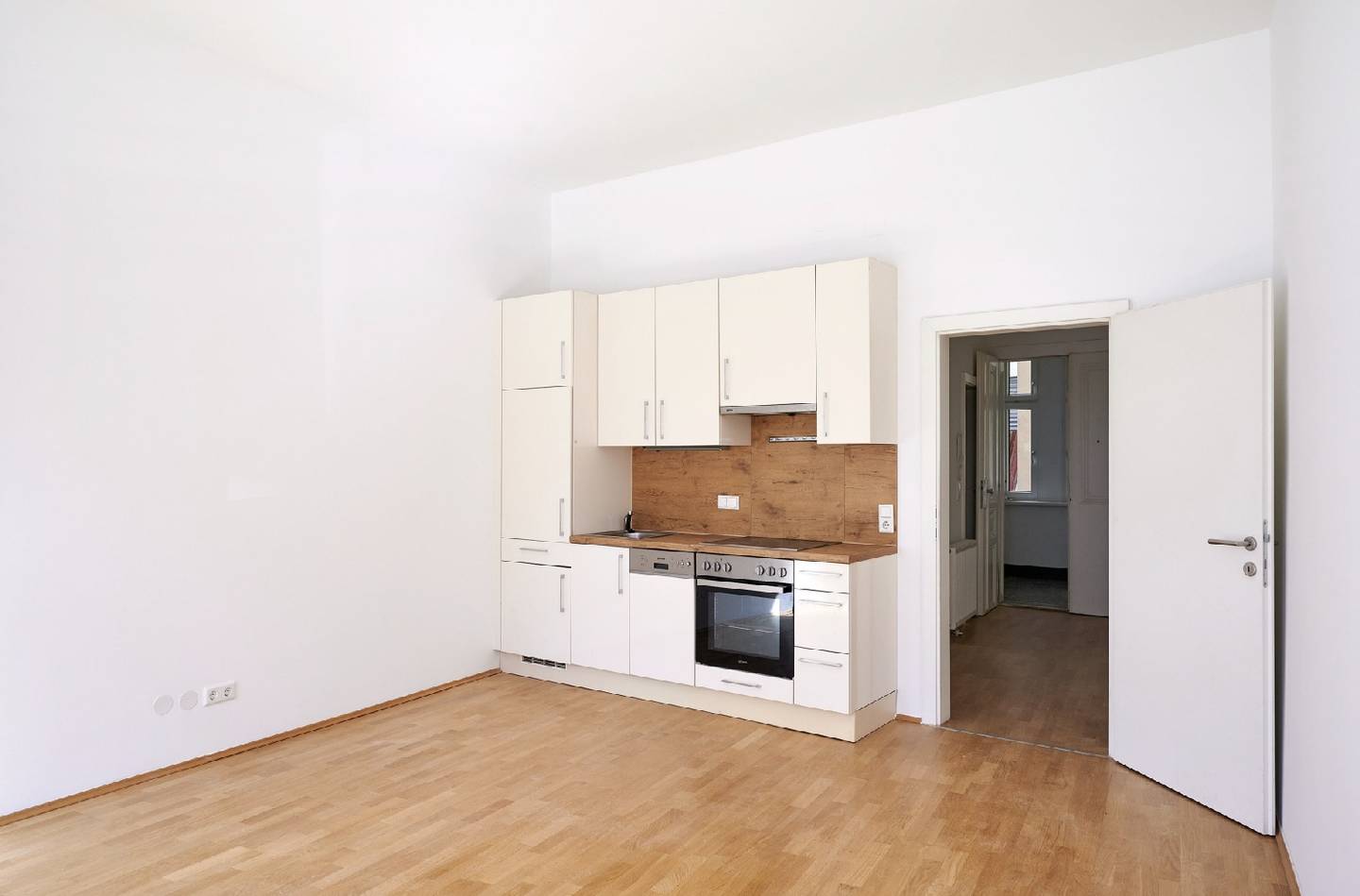 Hofseitige Erdgeschosswohnung with lift close to U3