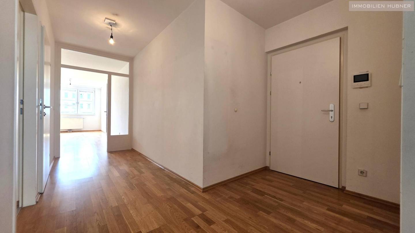 Modern apartment with loggia and elevator