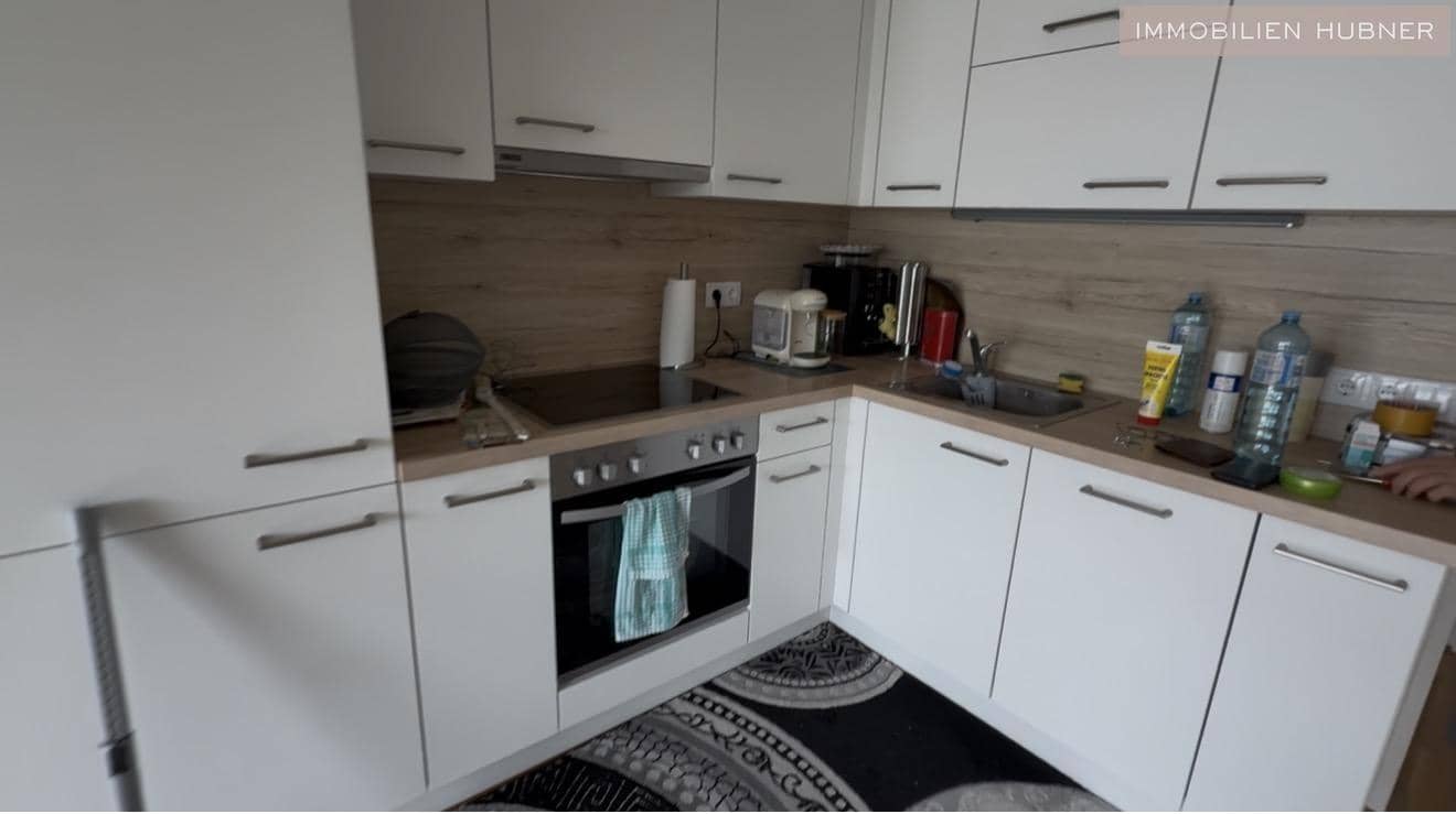 Helle Neubauwohnung nahe Akademiepark mit Loggia