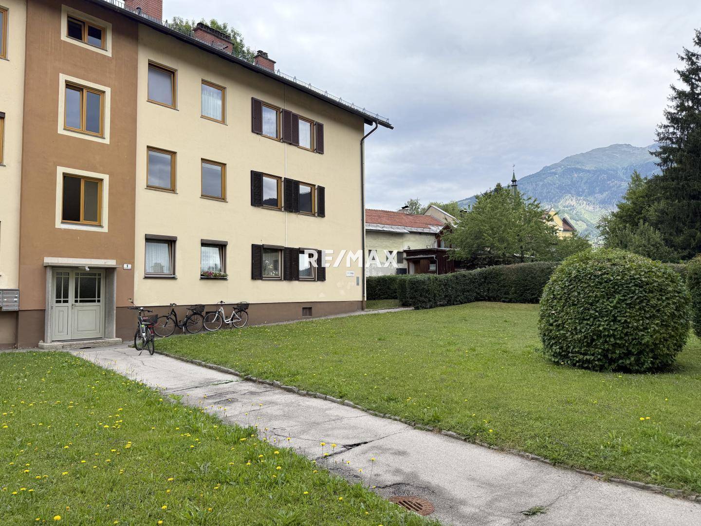 Aus Alt wird Neu – 2-Zimmer-Wohnung mit großem Entwicklungspotenzial
