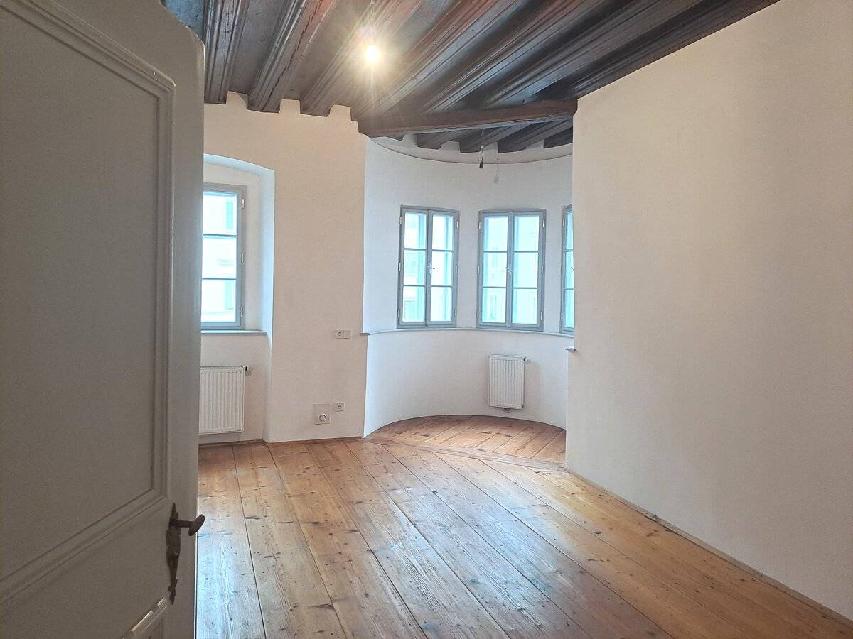 Beautiful single or couple apartment in the Linz Old Town 71 m²