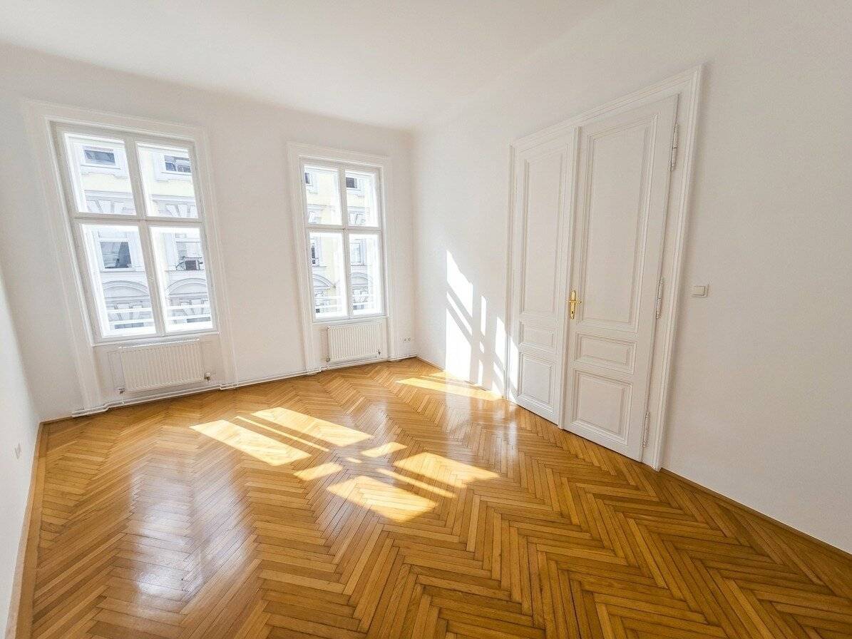 Elegante 2-Zimmer-Wohnung in gepflegtem Altbau – Seegasse