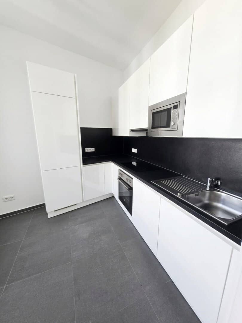 Elegante 2-Zimmer-Wohnung in gepflegtem Altbau – Seegasse