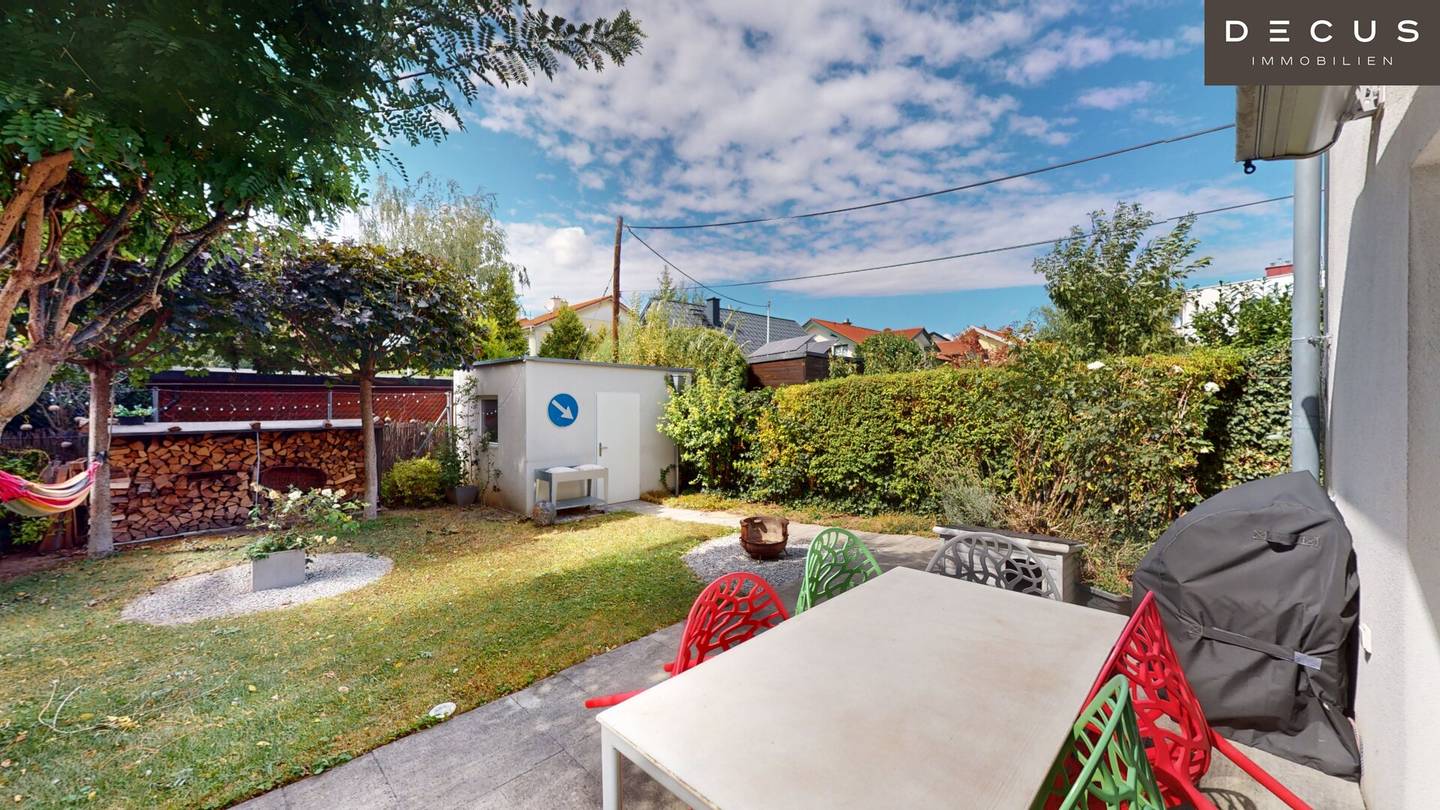 Terraced house Garden Fireplace Sauna Car parking spaces