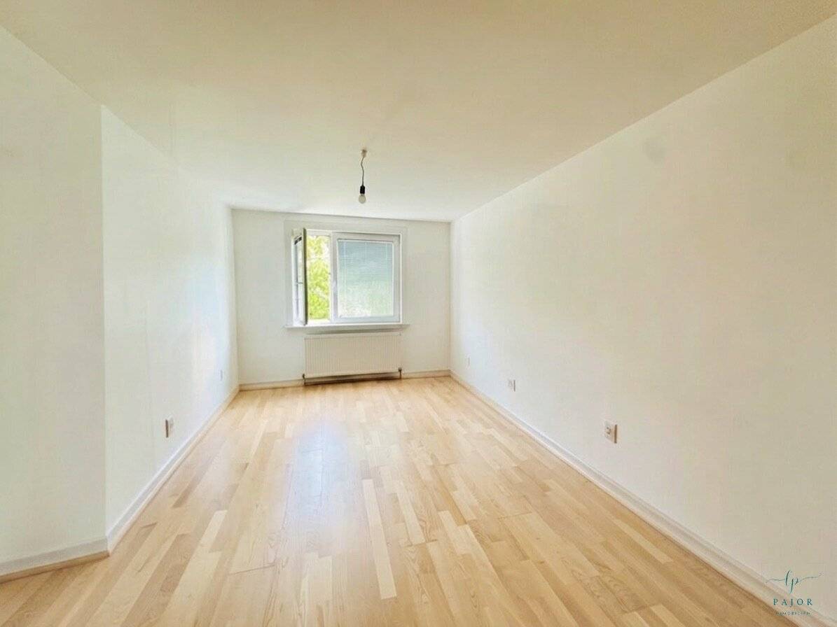 Cozy bright 2-room apartment with perfect transport links in 1230 Vienna