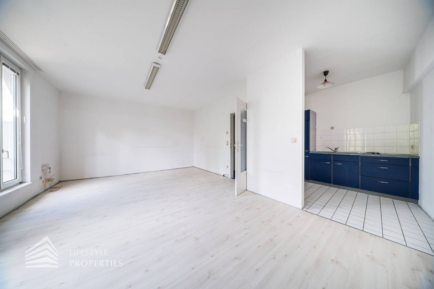 Spacious studio apartment in Wiener Neustadt