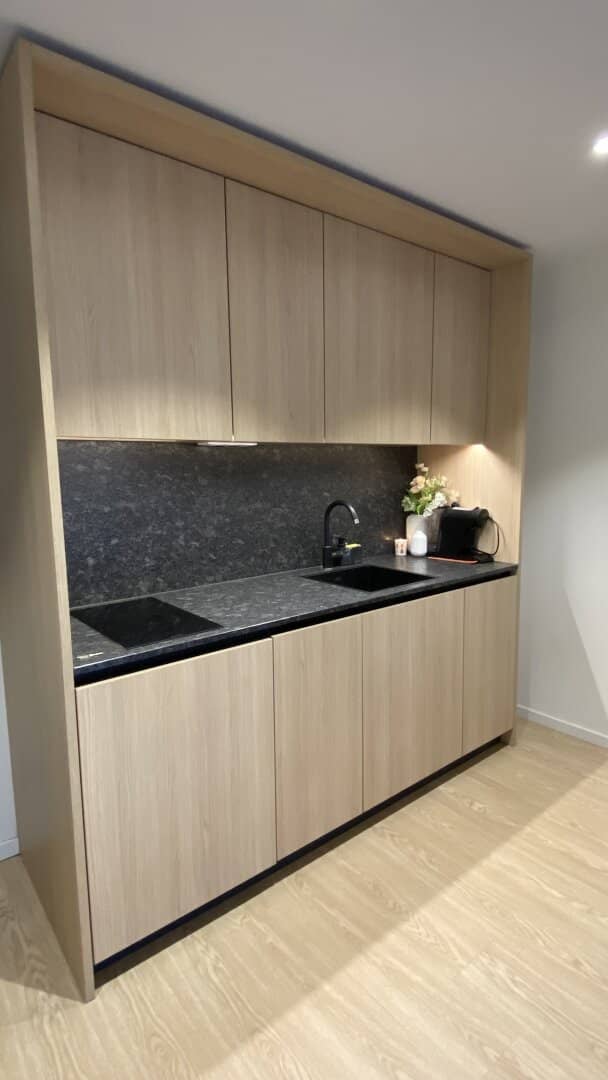 Moderne, zentral gelegene Garconniere mit Balkon