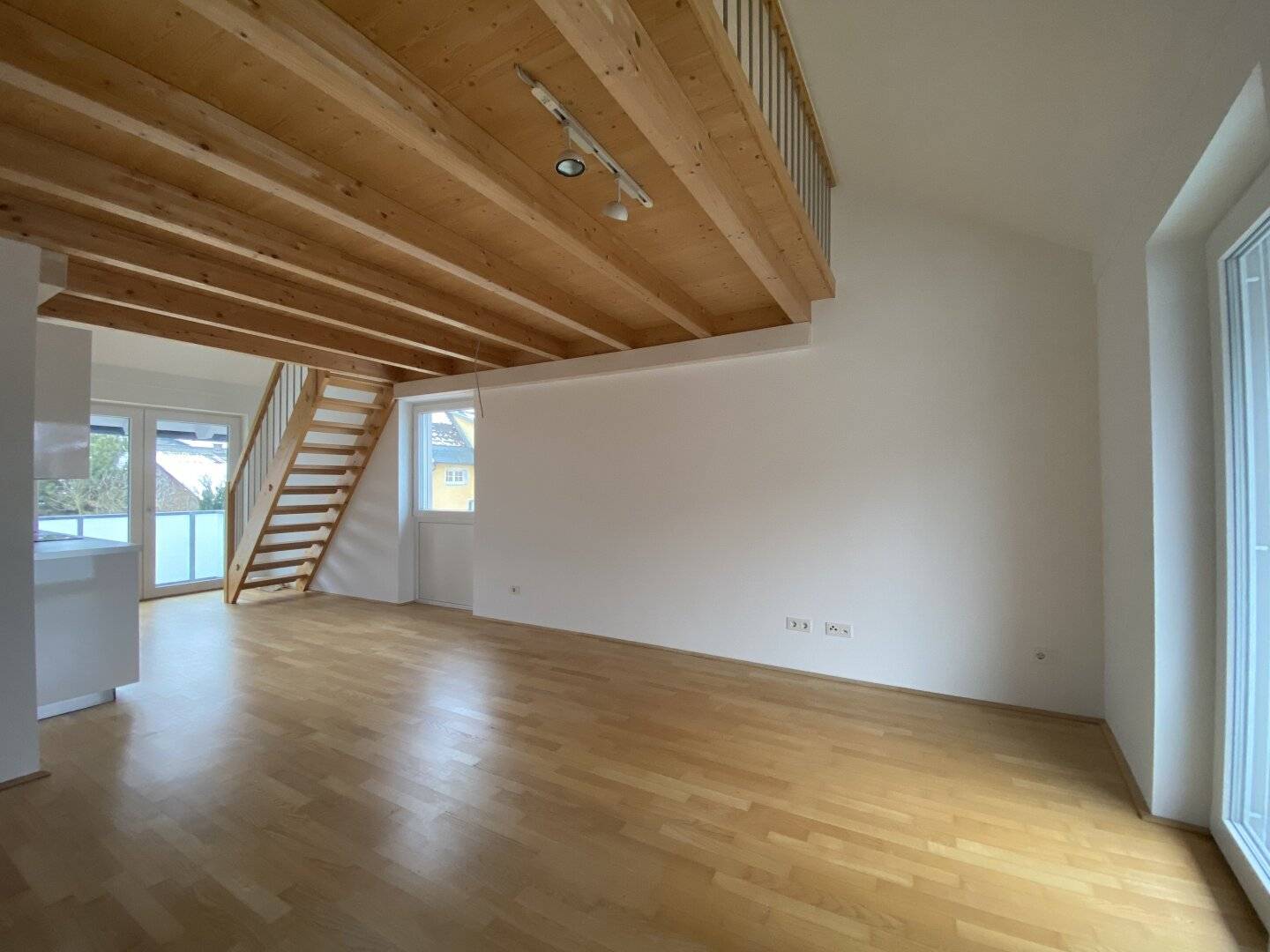 Maxglan: Ruhig gelegene 3,5-Zimmer-Wohnung mit großzügiger Galerie!