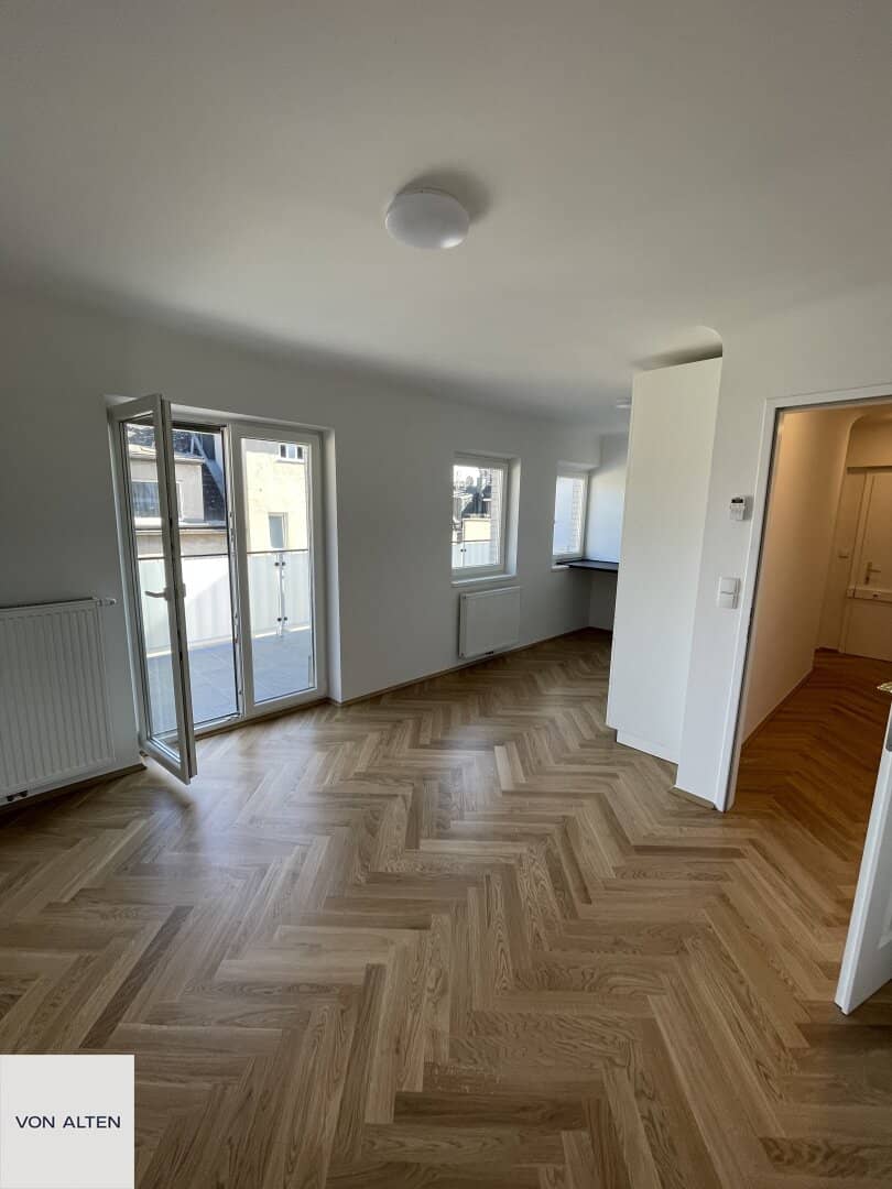 Bestandsfrei: 3-Zimmer-Dachgeschosswohnung mit 13 m² Terrasse