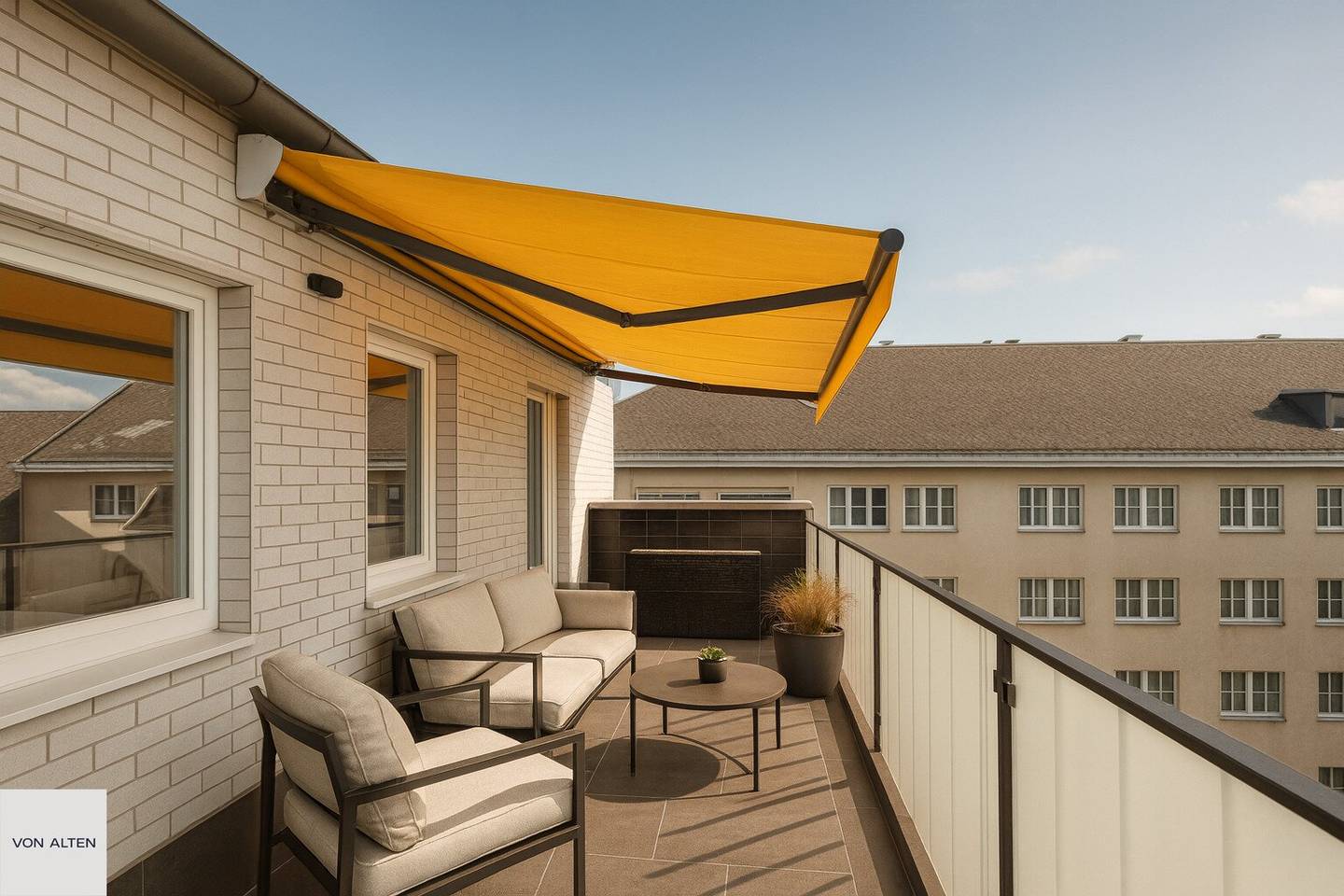 Vacant: 3-room attic apartment with 13 m² terrace