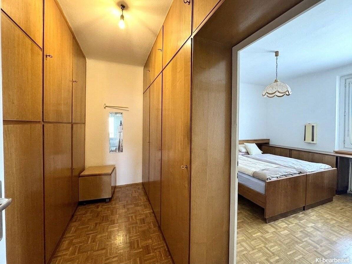 Schlafzimmer+Schrankraum