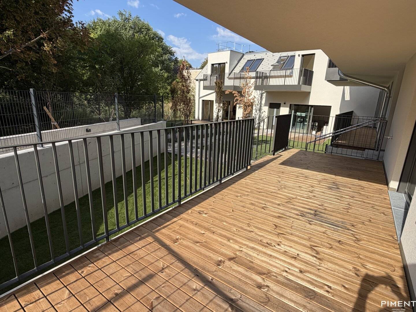First occupancy 2-room ground floor apartment in new development project 2 outdoor areas