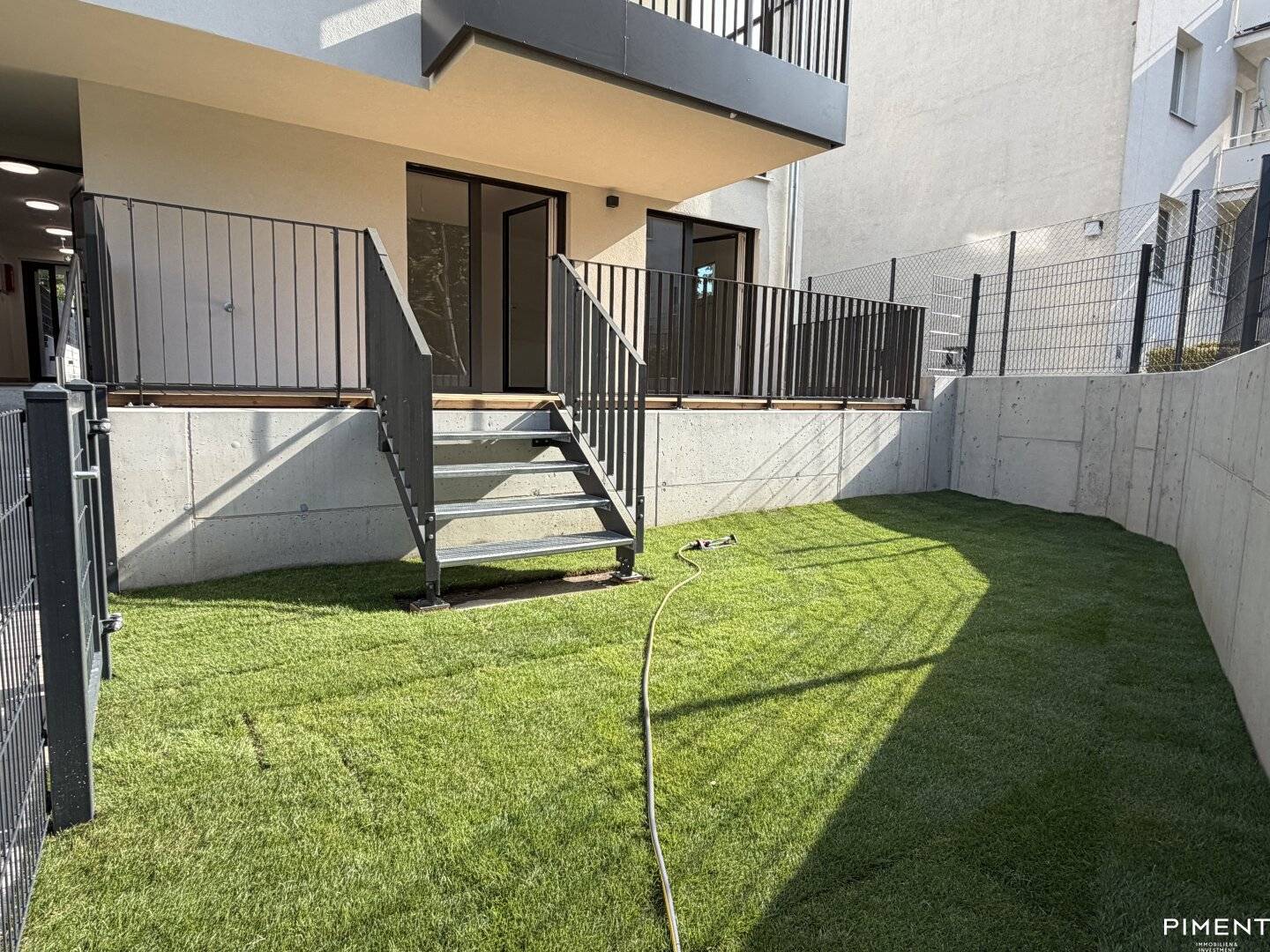 First occupancy 2-room ground floor apartment in new development project 2 outdoor areas