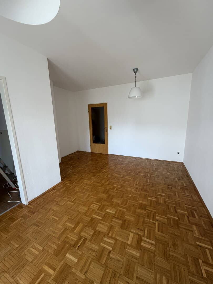2 Zimmerwohnung mit ca. 55m², Loggia und Autoabstellplatz zu verkaufen!