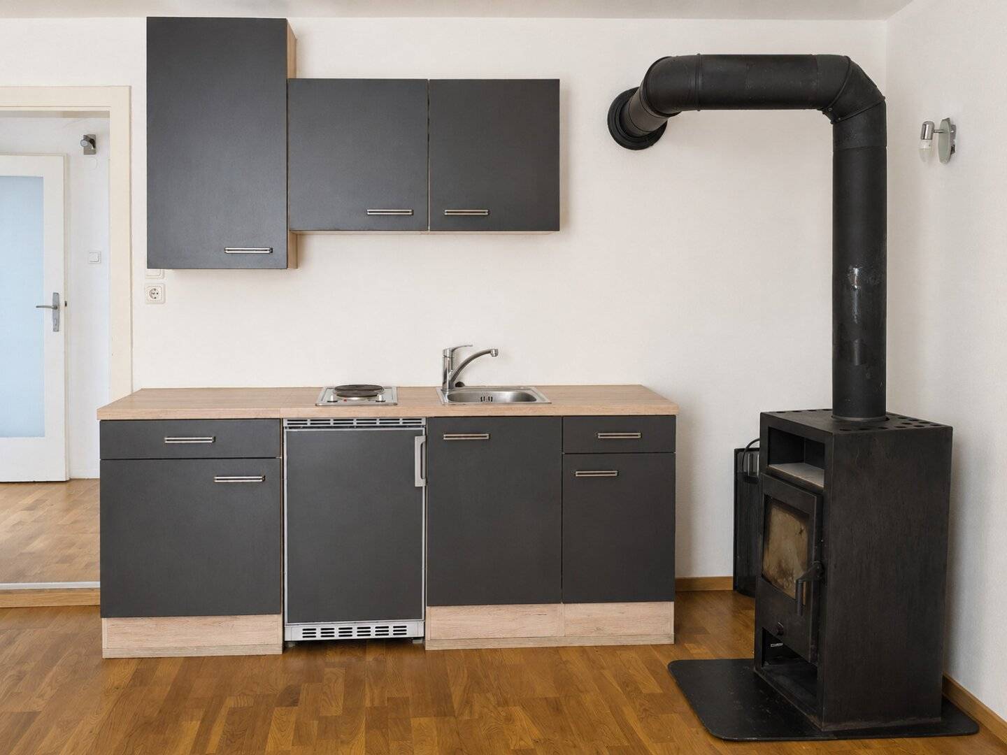 2-room ground floor apartment in Bruck city centre