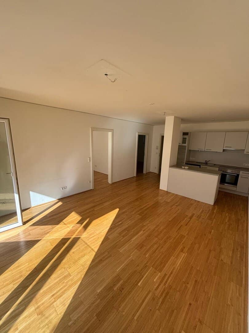 Modern 2-room apartment with balcony in Graz
