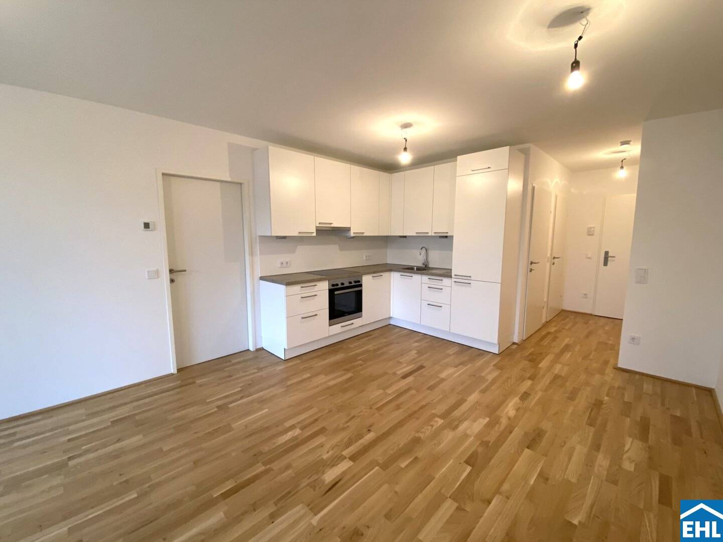 Modern 2 room apartment with 16 m² balcony at Wienerberg