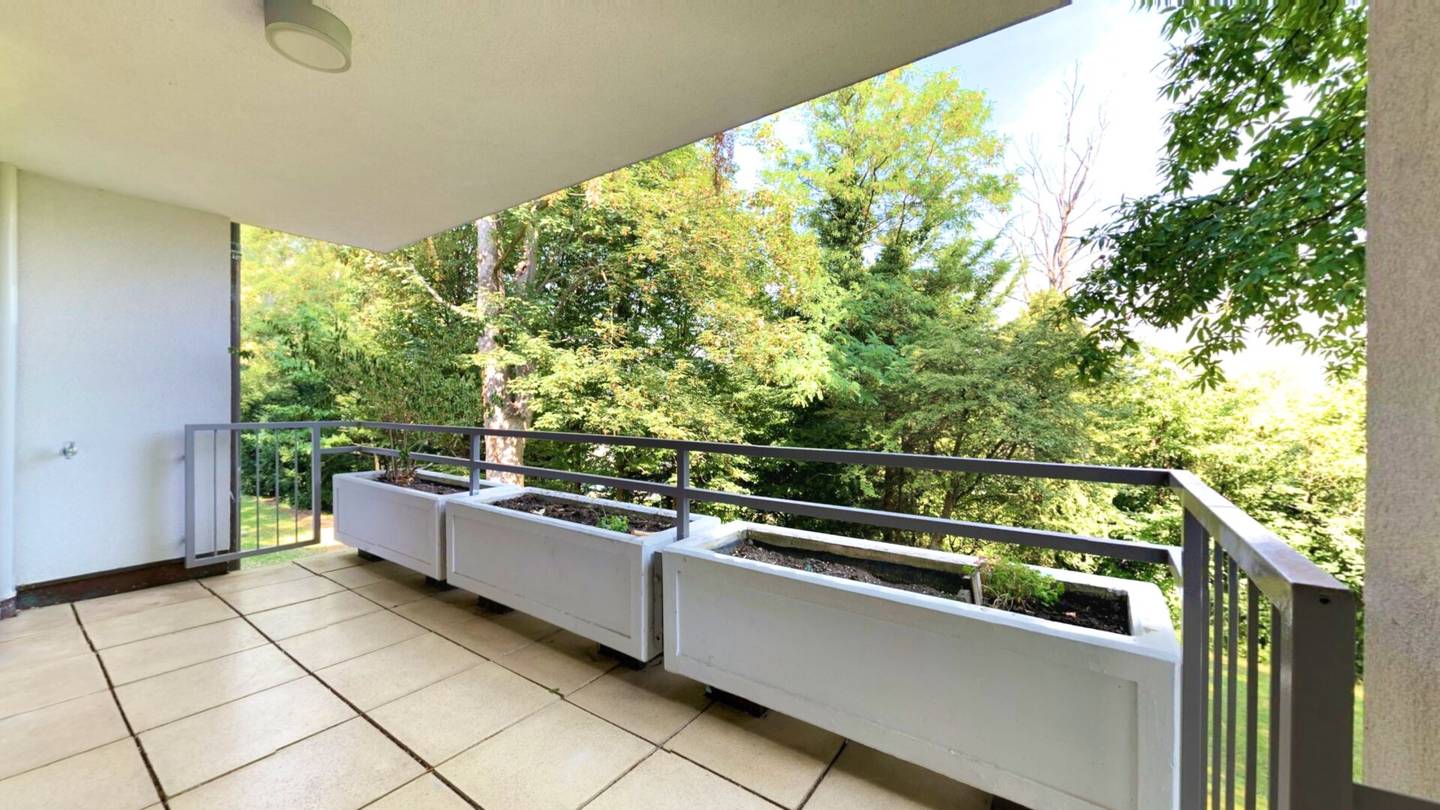 Large 4-room apartment near Küniglberg | Loggia | 2 bathrooms | breathtaking green quiet location