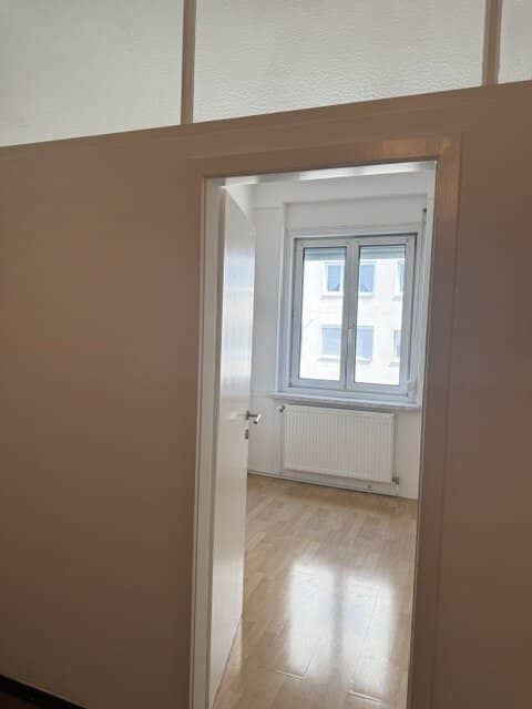 Modern 2-room apartment in Graz, 75 m², with fitted kitchen and elevator