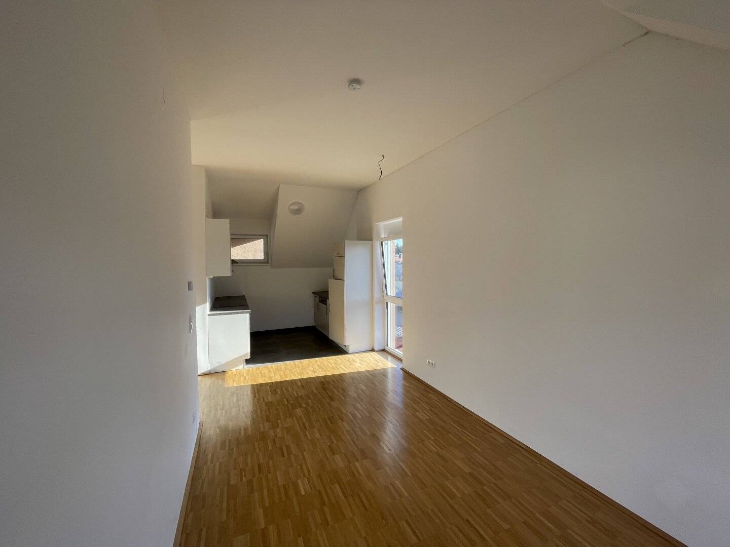 62M2 | LEIBNITZ | ZENTRAL | 15M2 BALKON | SEGGAUBERG- BLICK