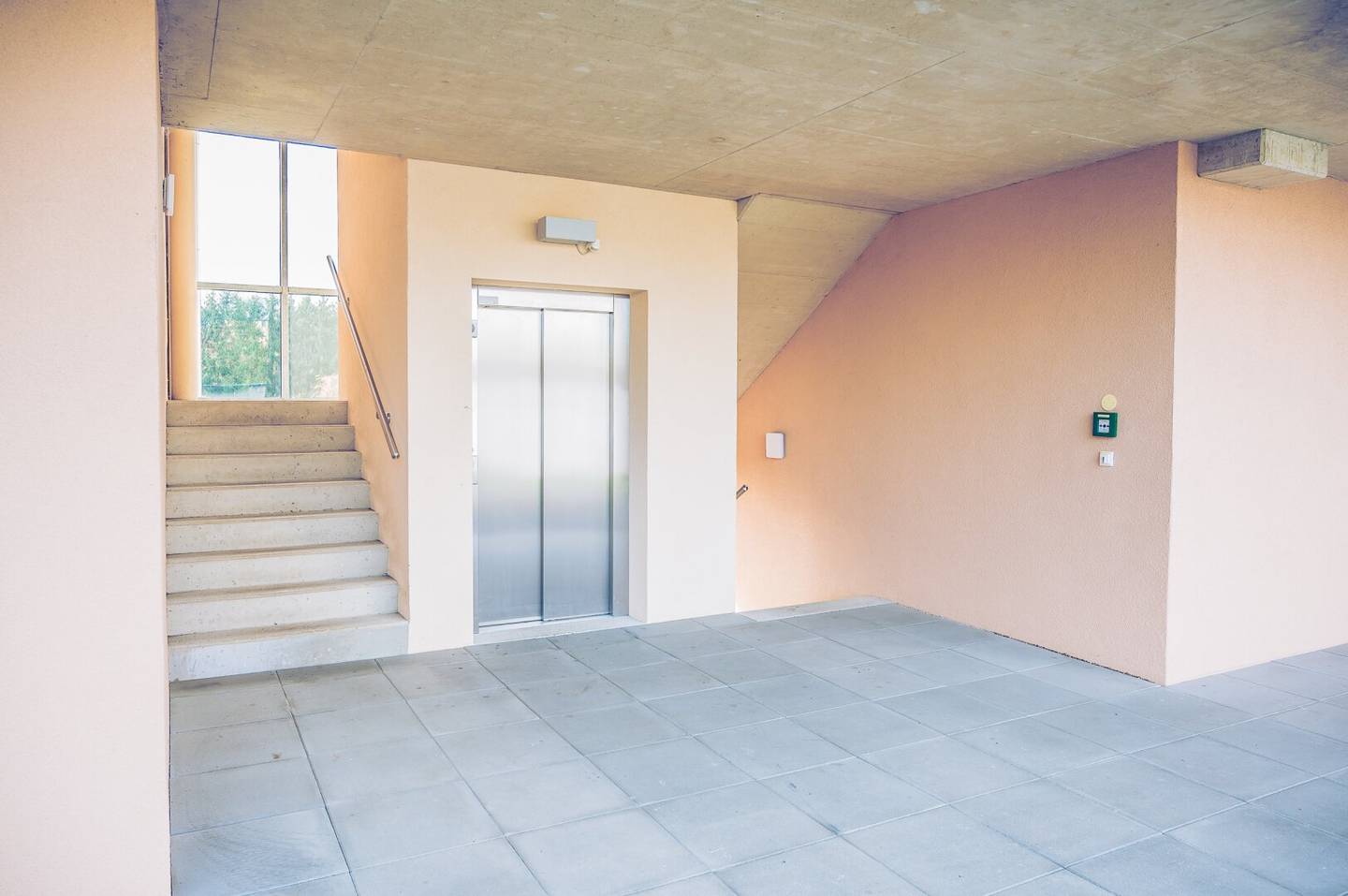 62M2 | LEIBNITZ | ZENTRAL | 15M2 BALKON | SEGGAUBERG- BLICK