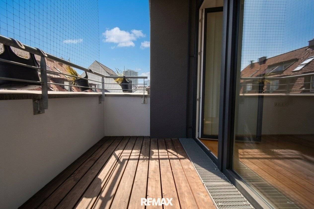 LINZ | VOLKSGARTENVIERTEL – barrierefreie Eigentumswohnung mit Küche &amp; Balkon in TOP-LAGE!