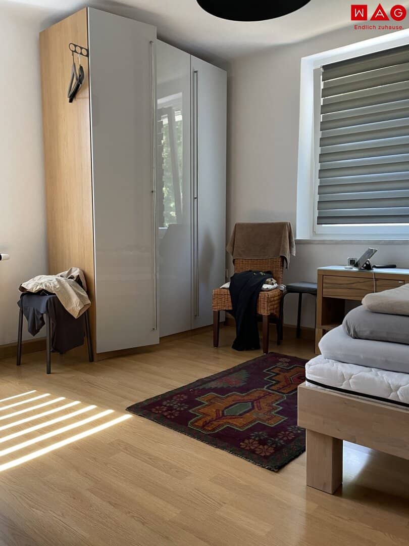Affordable living with feel-good factor Bright, cosy apartment with separate kitchen and flexibly usable rooms quiet and central location on the green outskirts of Steyr-Münichholz