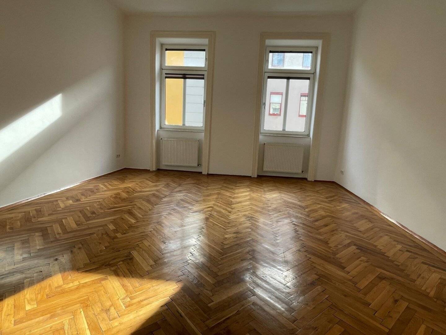 Friendly 2-room apartment near pedestrian zone Meidling