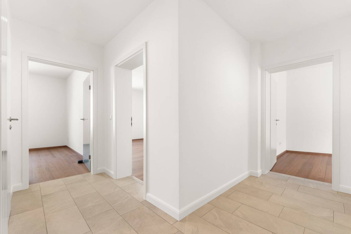 MITTEN IN KLAGENFURT: 95 m2 Wohnfläche, Balkon in der Innenstadt! Kernsaniert!