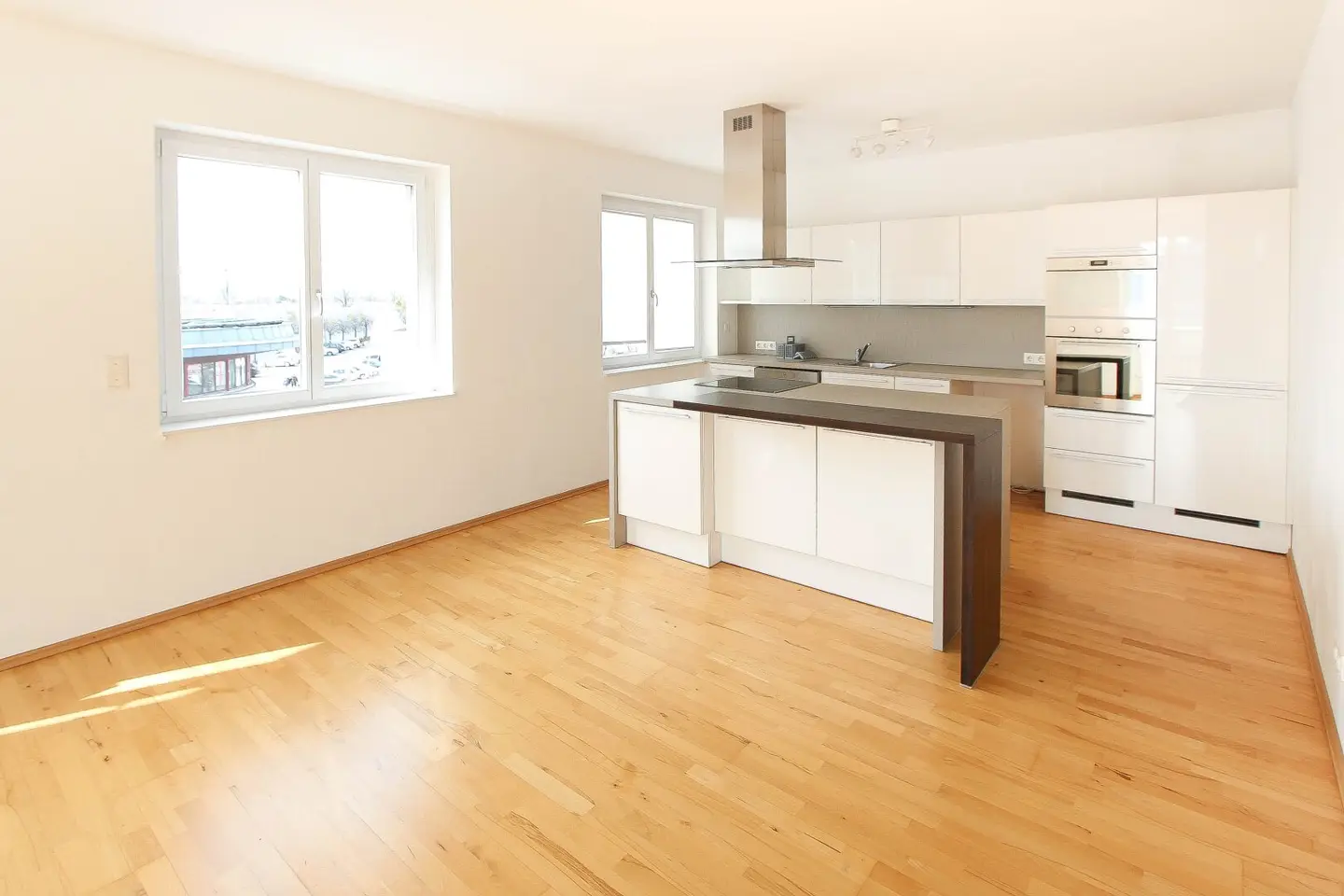 Spacious living at the highest level with terrace!