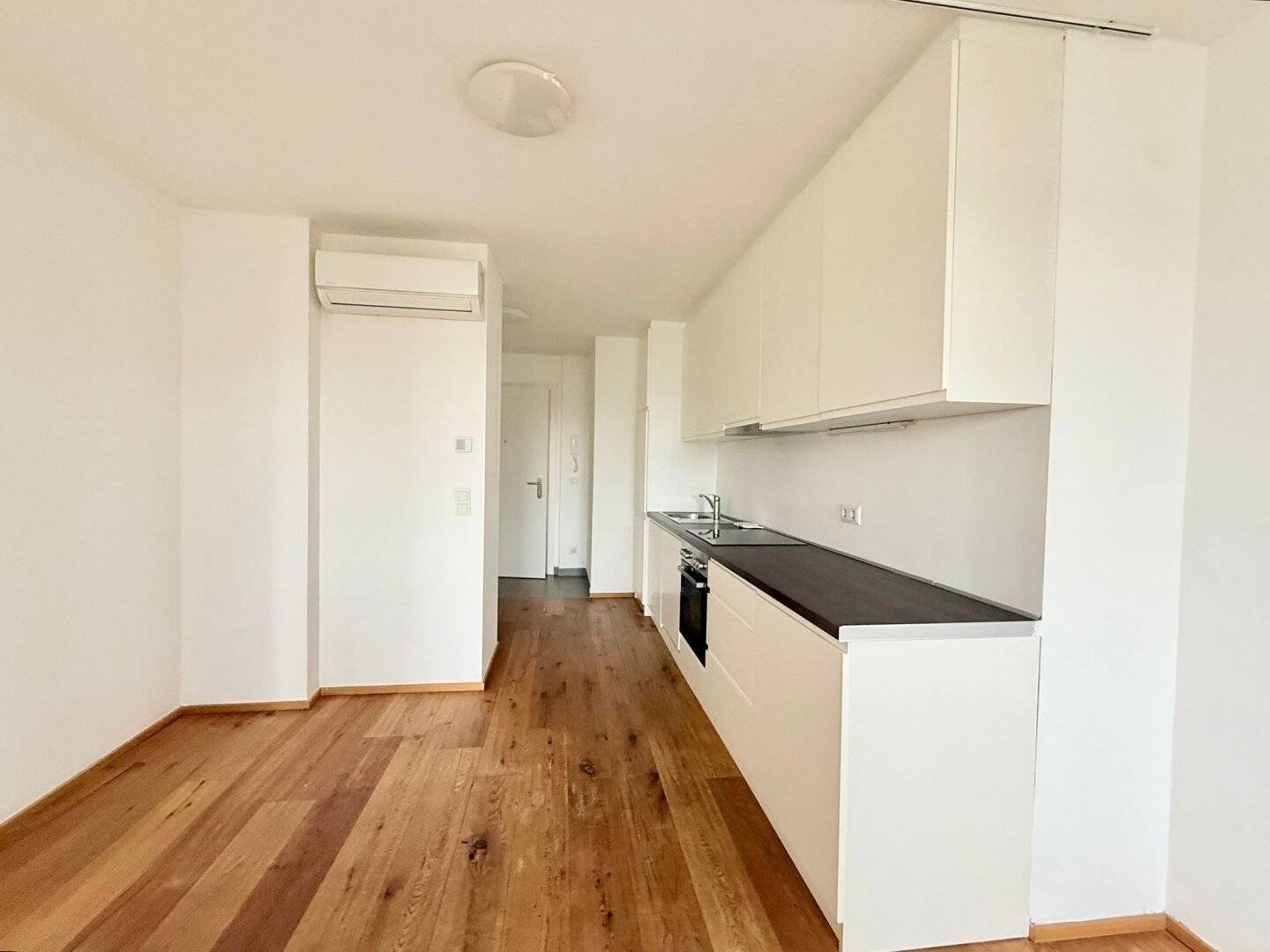 Rendite Zinshaus mit 15 Dachgeschosseinheiten! Ideal für Anleger!
